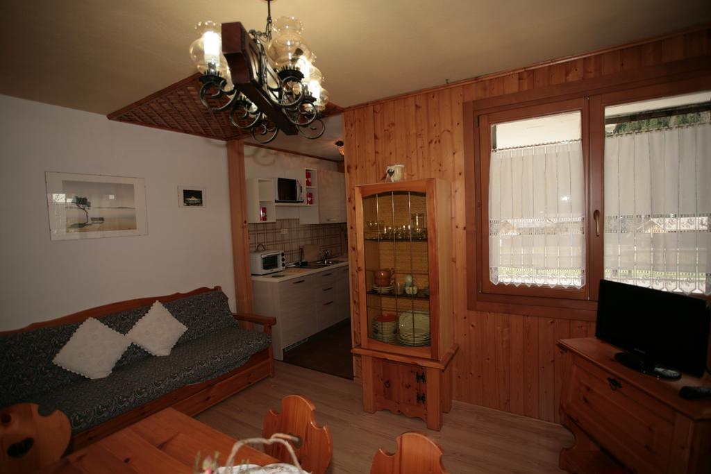 Appartamento Doleda Canazei Habitación foto